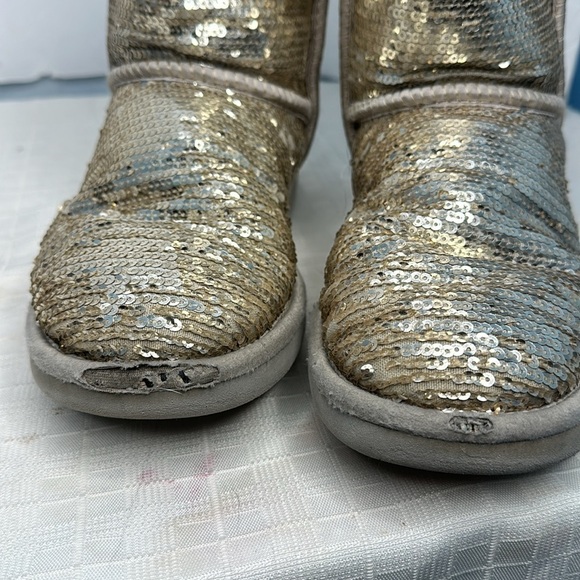 Ugg Classic Short Sequin Gold Glitter Sparkle Boots 3161 - Picture 5 of 10